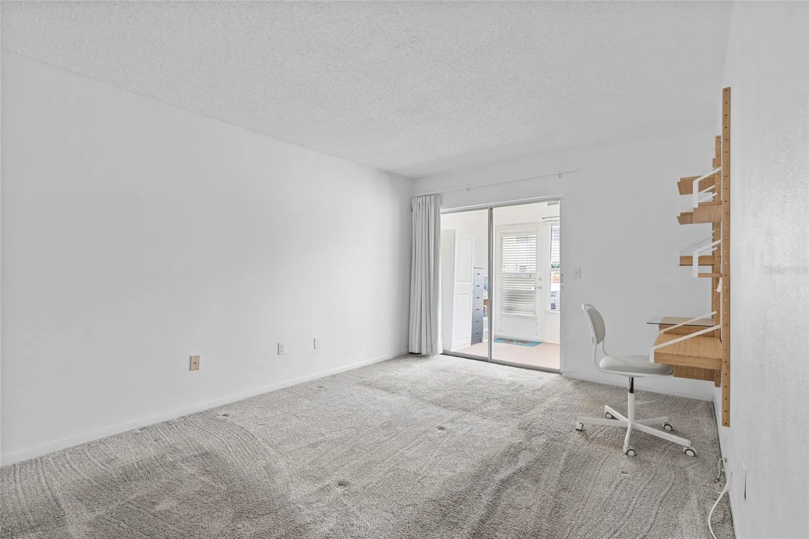 209 NE LINCOLN CIR N #109, #109