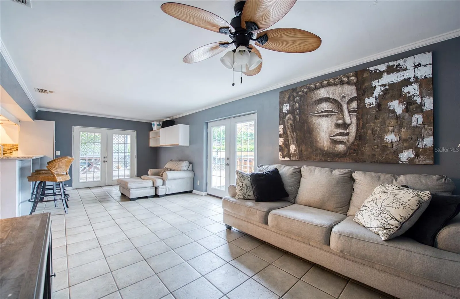 1007 VINEYARD CT