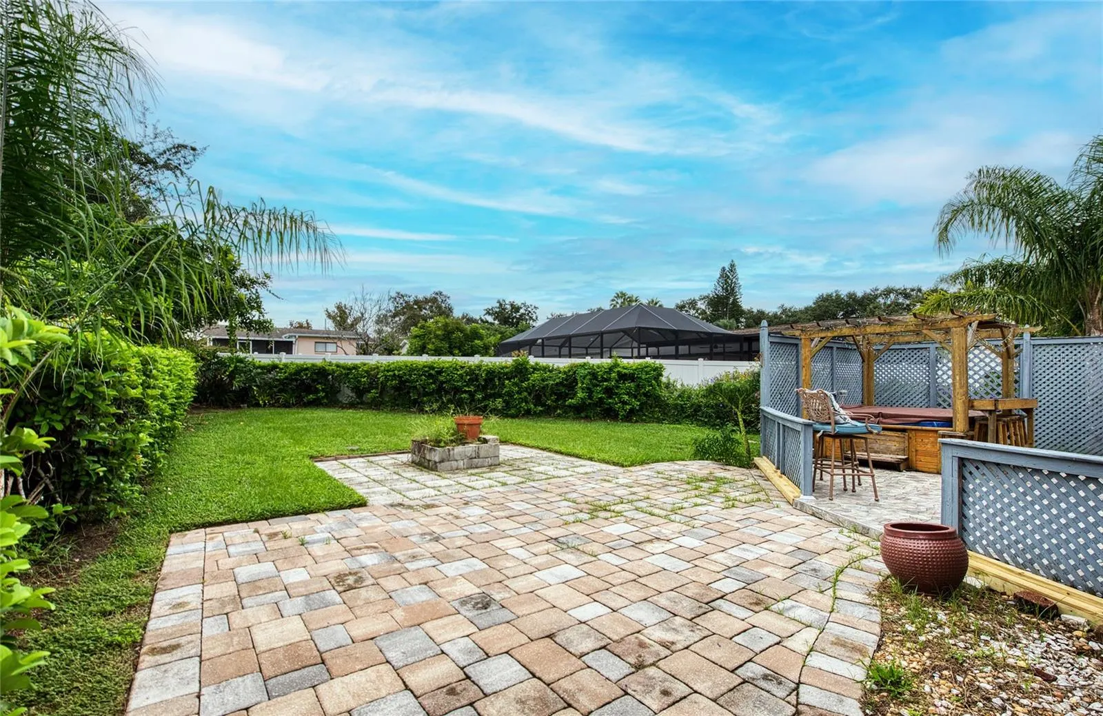 1007 VINEYARD CT