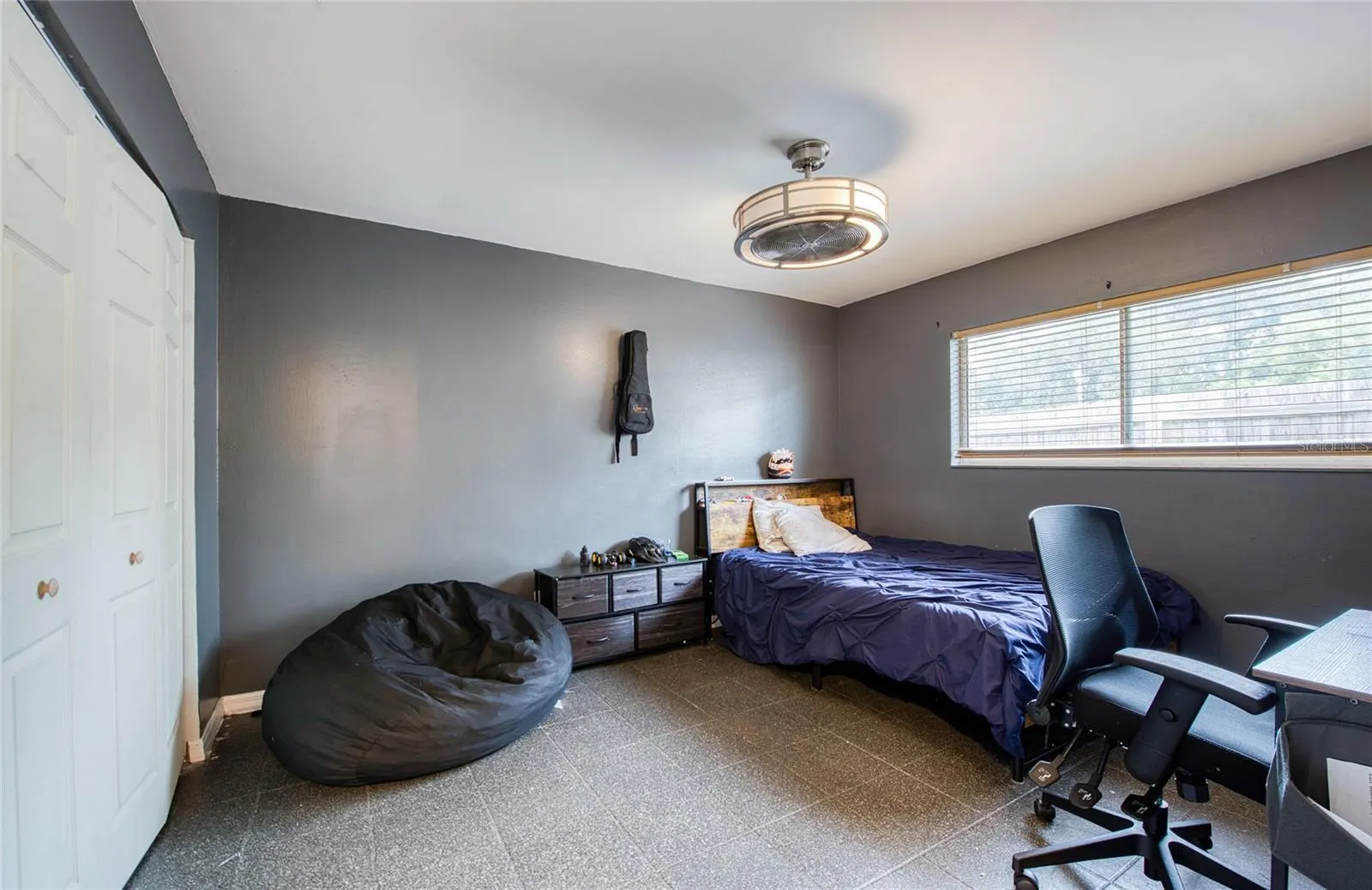 1007 VINEYARD CT