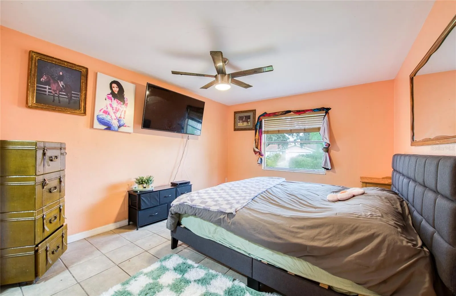 1007 VINEYARD CT