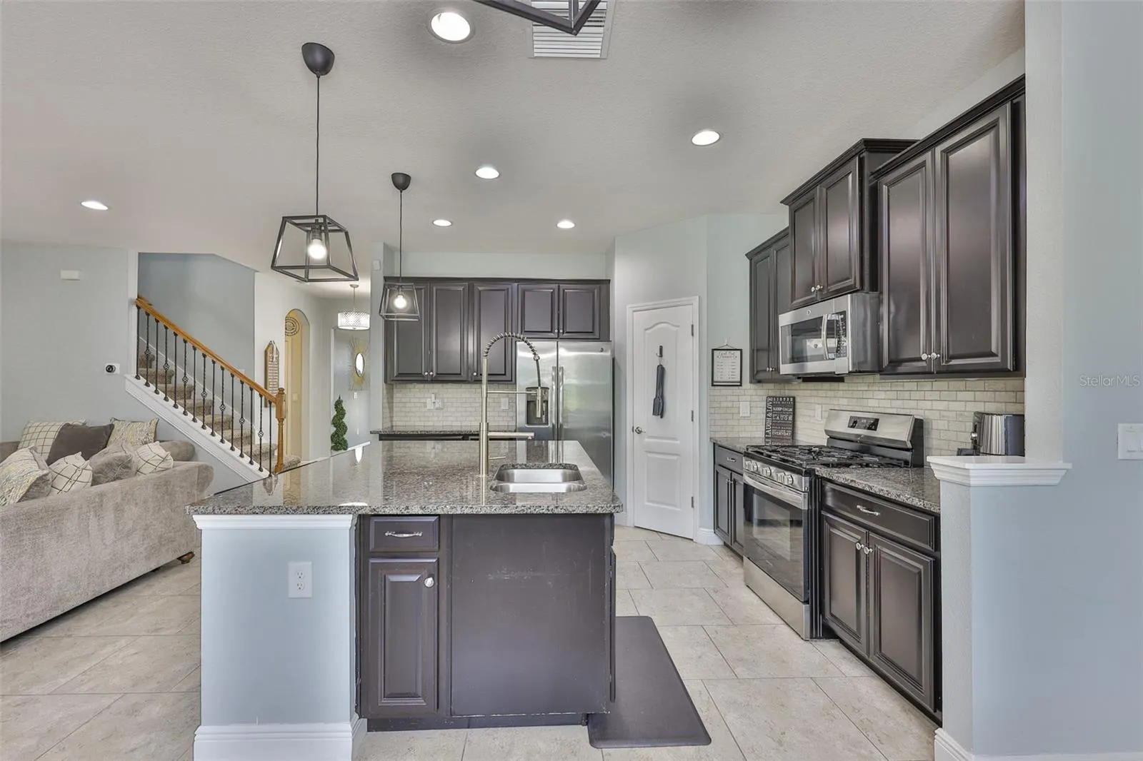 11164 SPRING POINT CIR