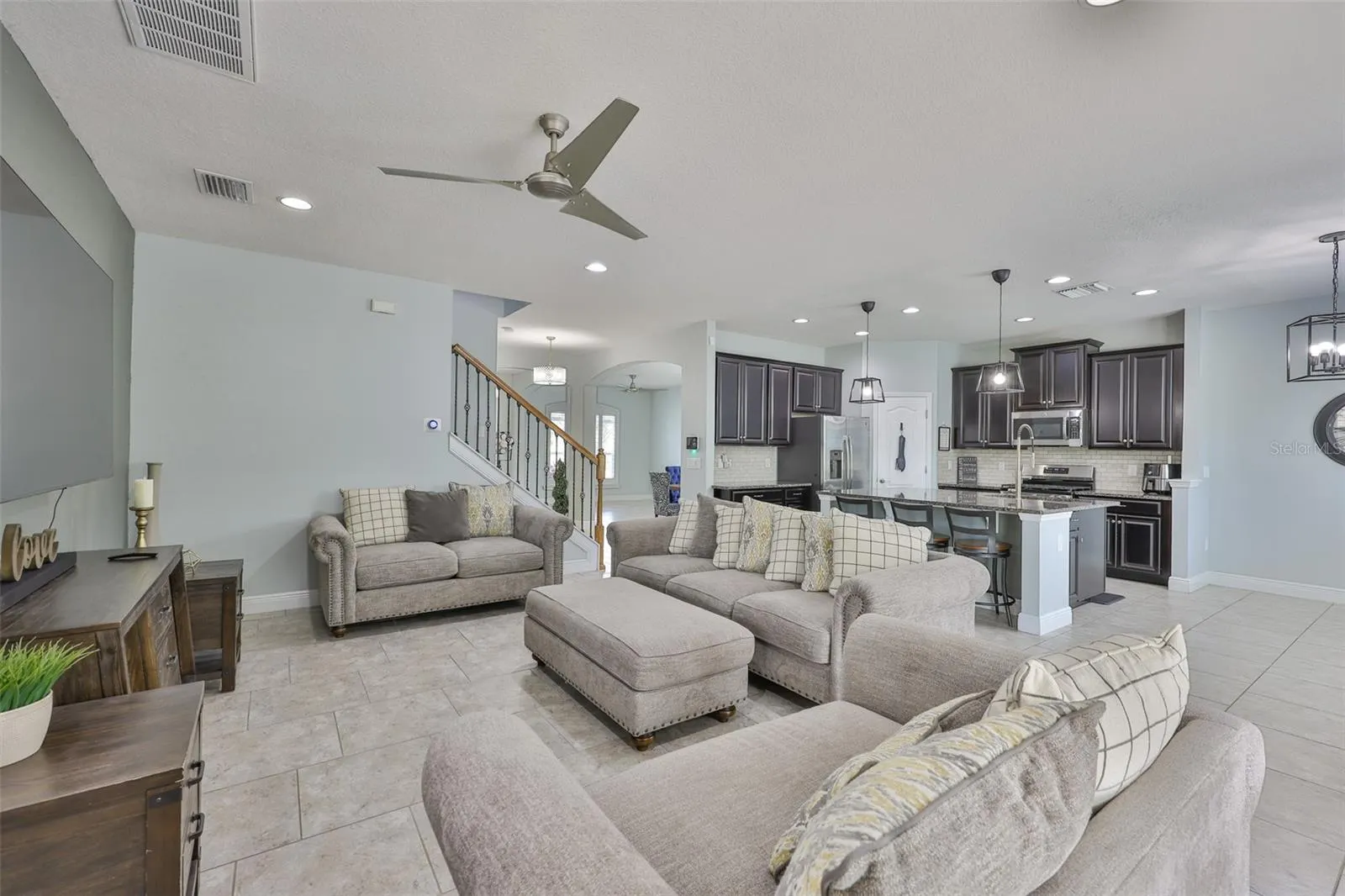 11164 SPRING POINT CIR