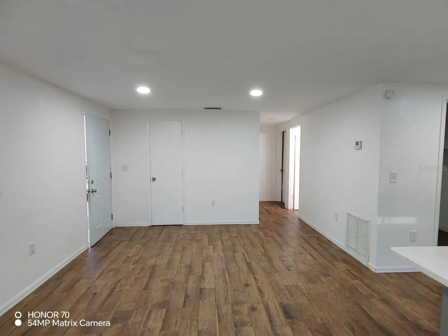 1103 33RD AVE W