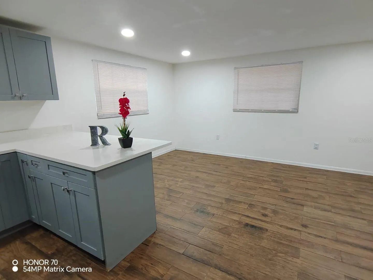 1103 33RD AVE W