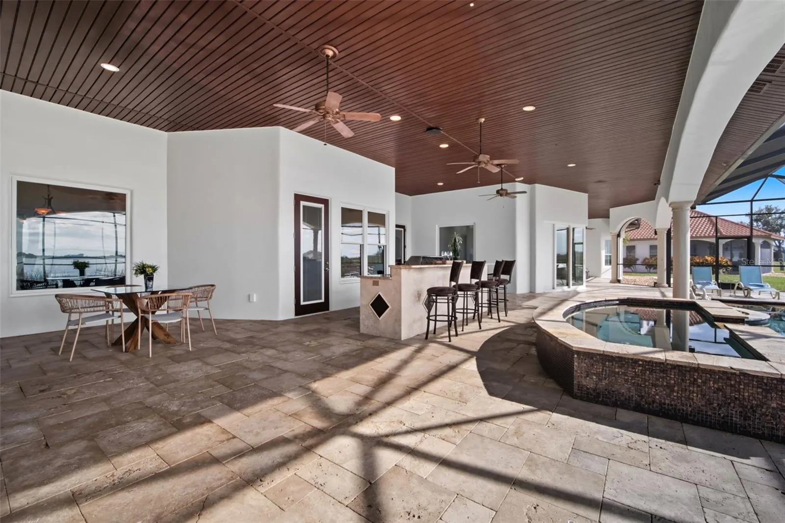 3215 GULF CITY RD