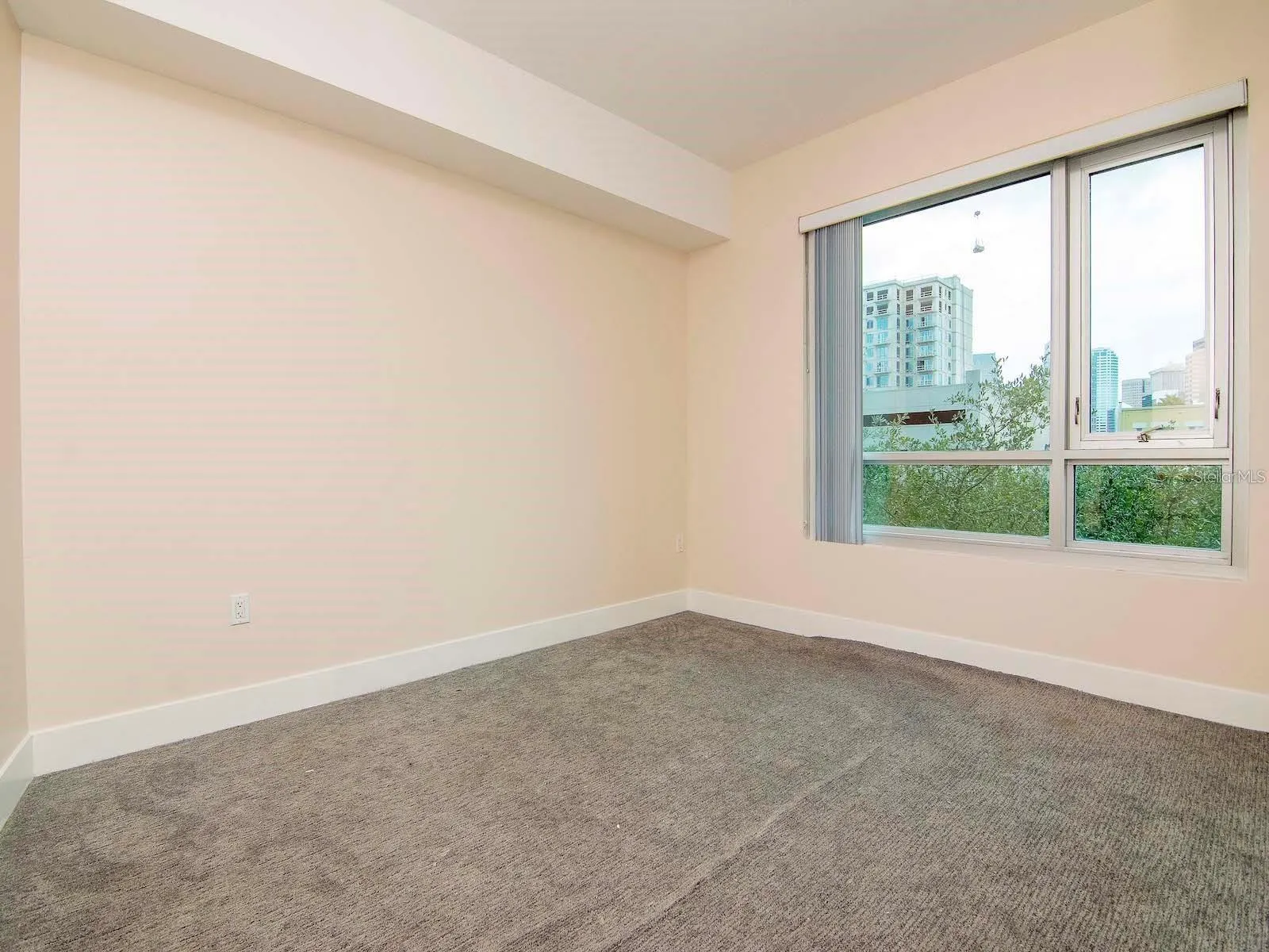 111 N 12TH ST #1413, #1413