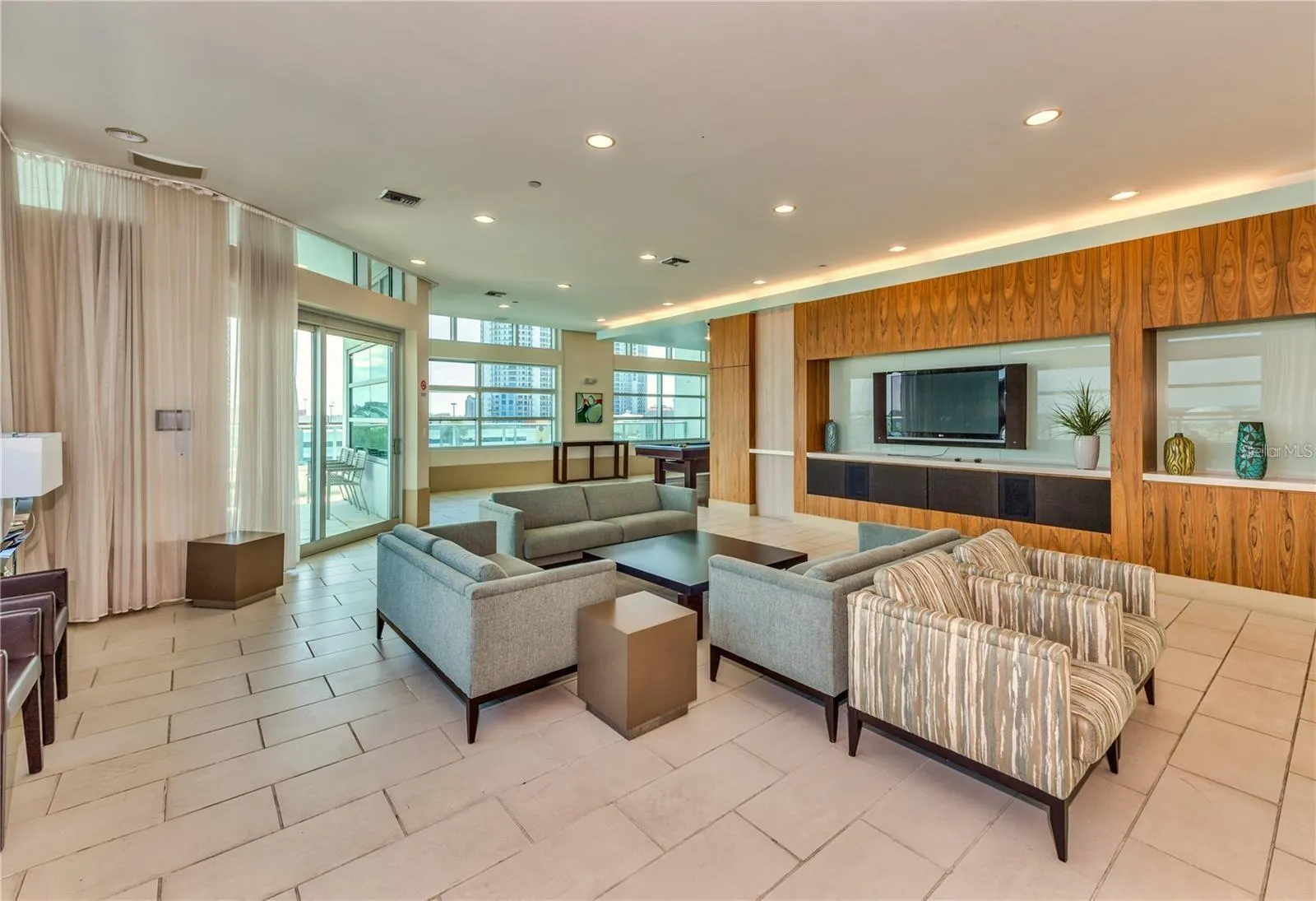 111 N 12TH ST #1413, #1413