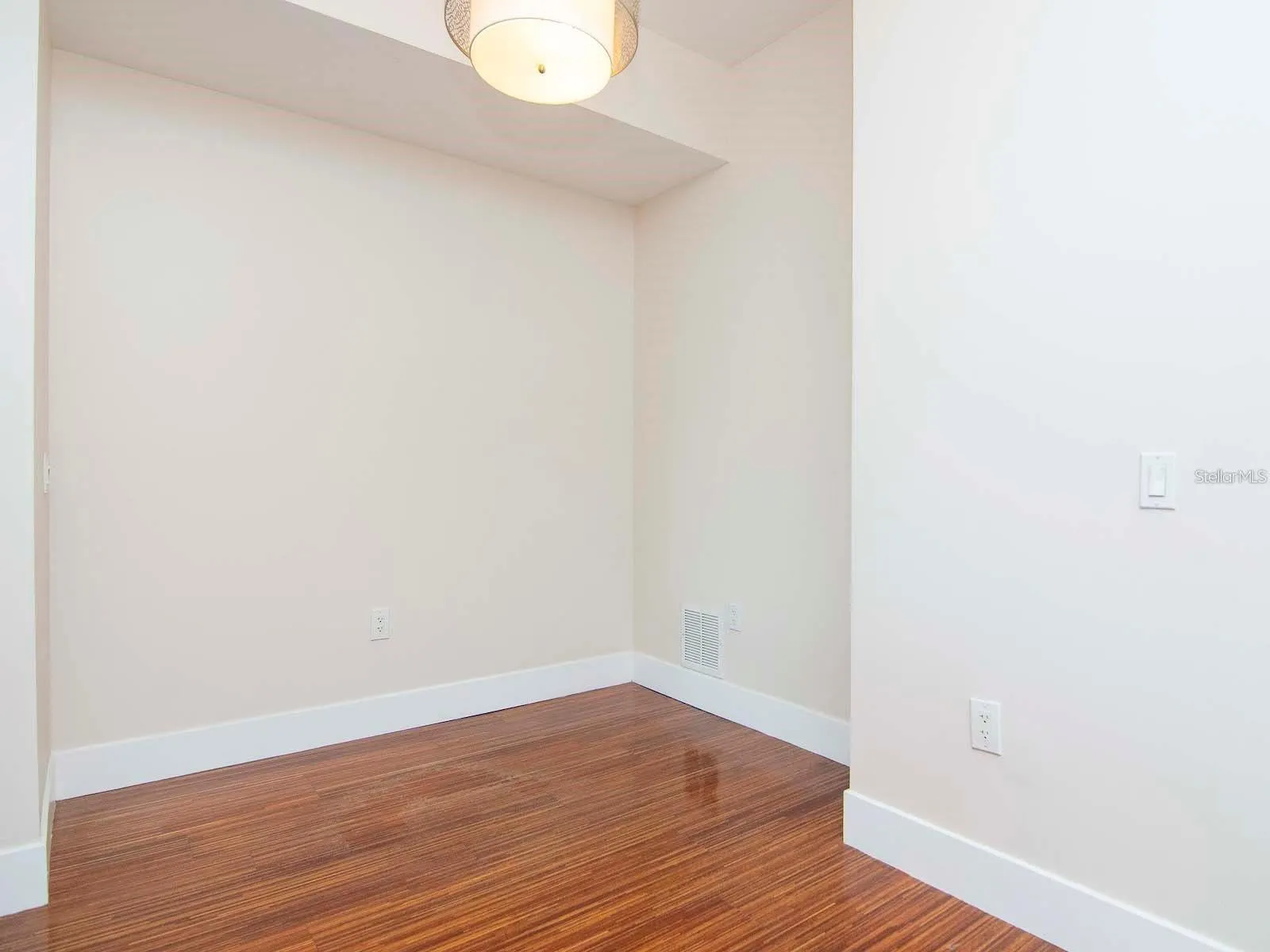 111 N 12TH ST #1413, #1413