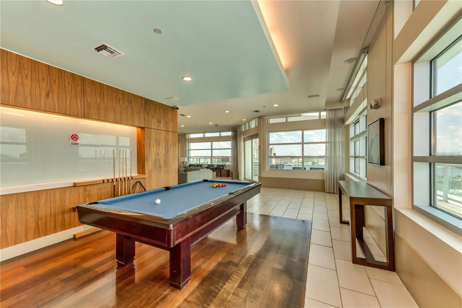 111 N 12TH ST #1413, #1413