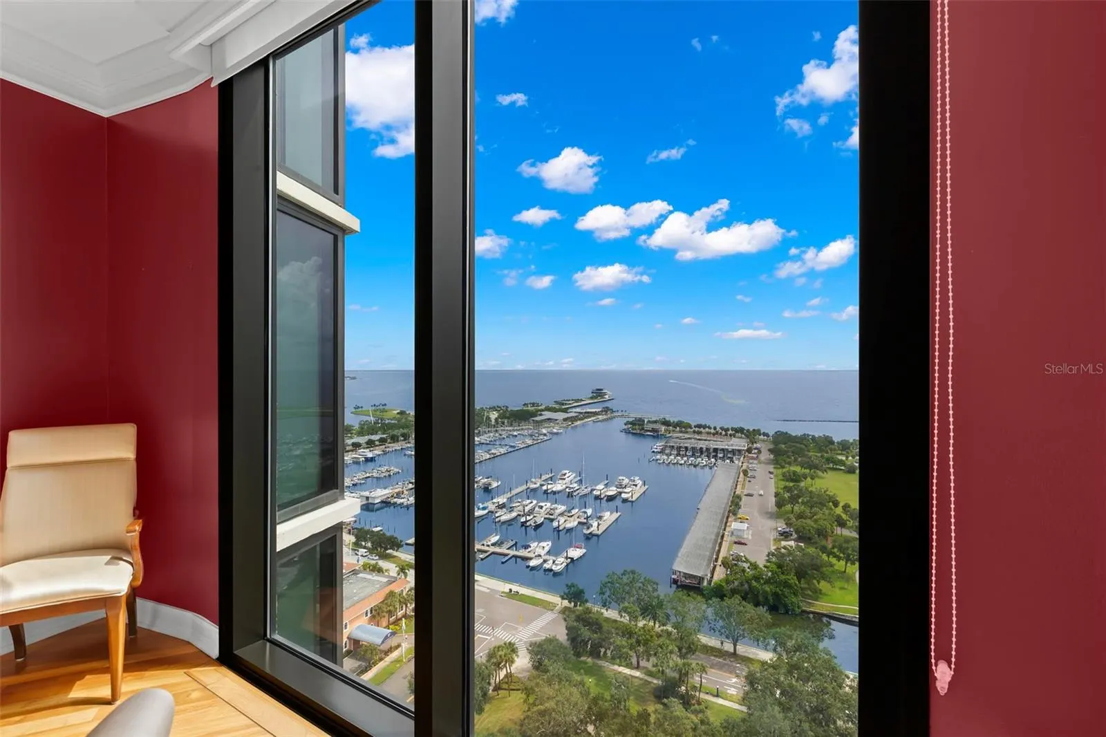 1 BEACH DR SE #2206, #2206