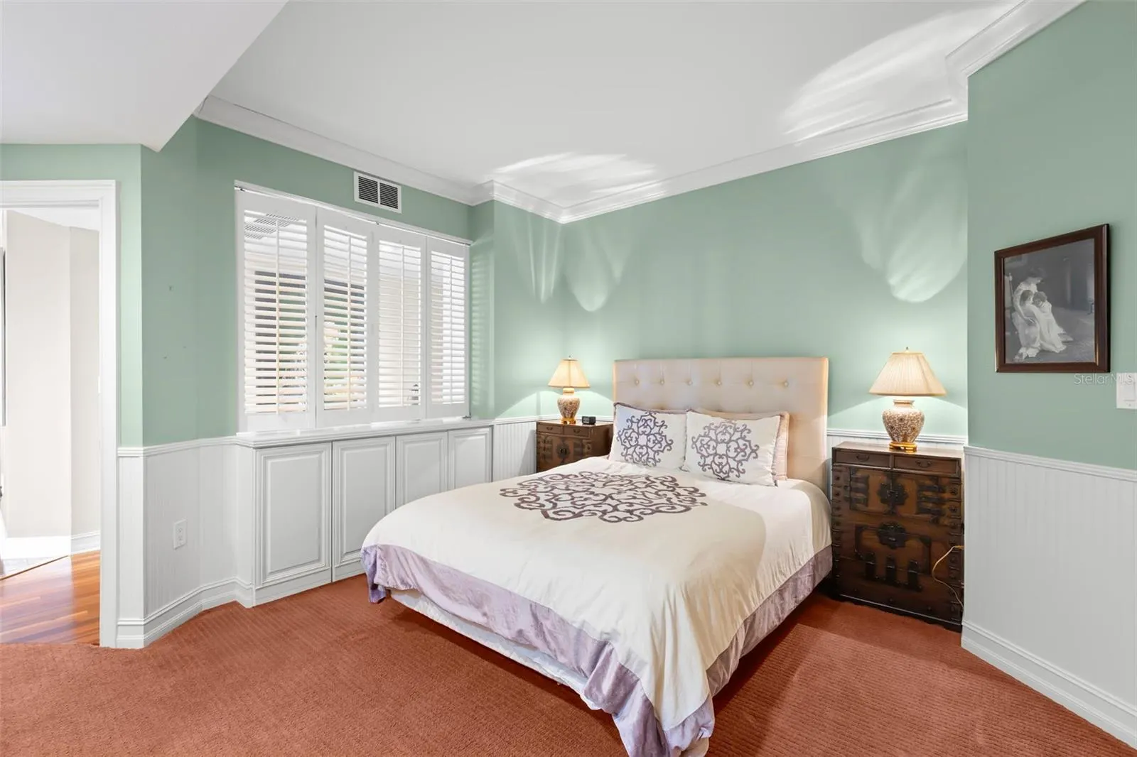 1 BEACH DR SE #2206, #2206