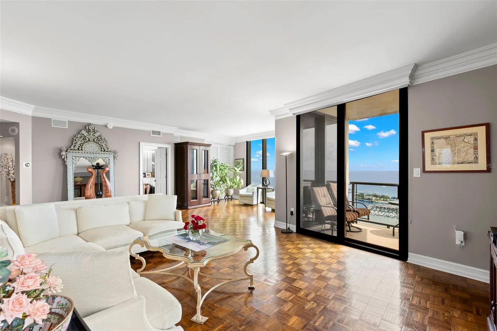 1 BEACH DR SE #2206, #2206