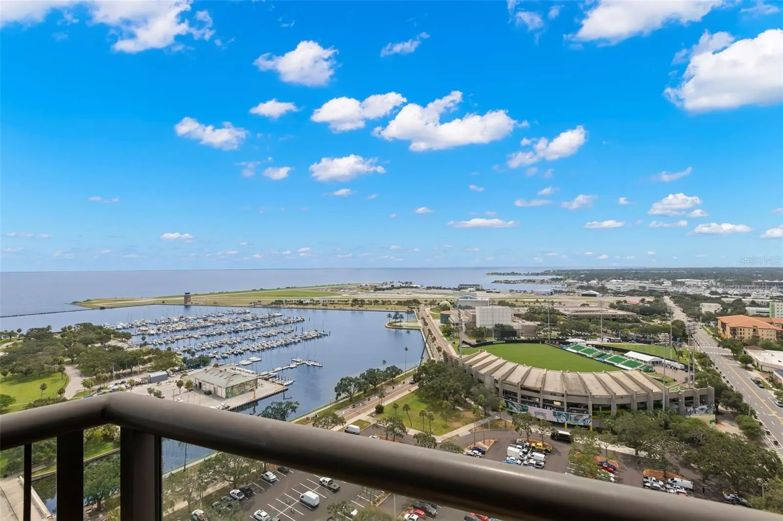 1 BEACH DR SE #2206, #2206