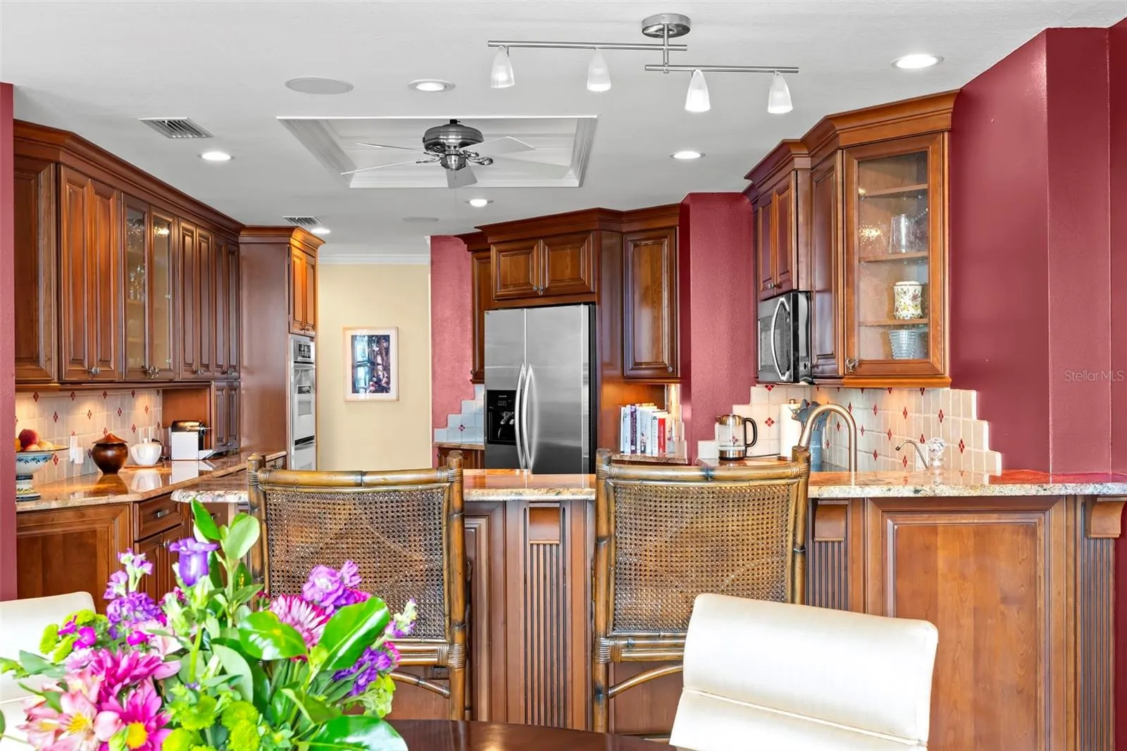 1 BEACH DR SE #2206, #2206
