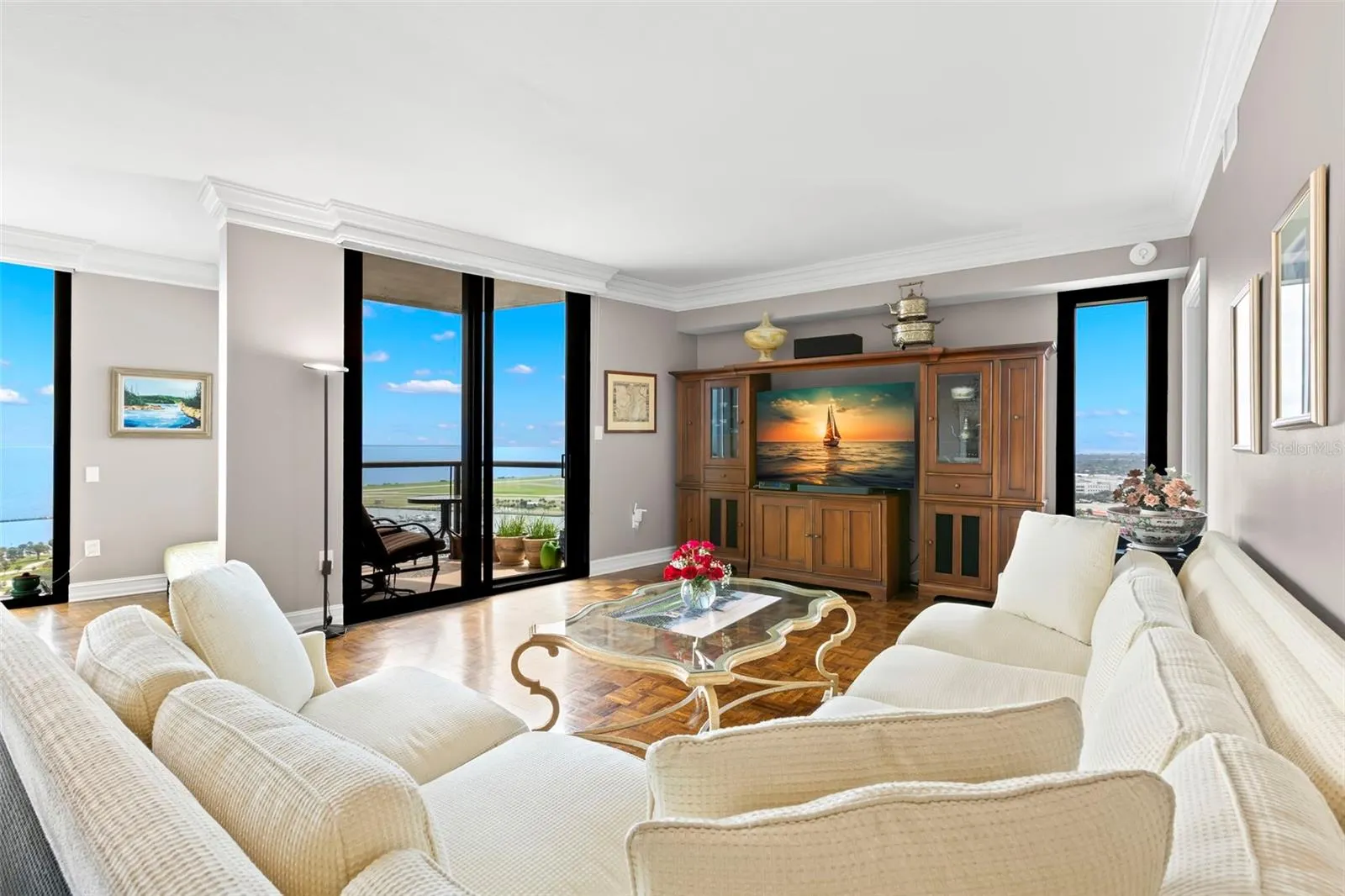 1 BEACH DR SE #2206, #2206