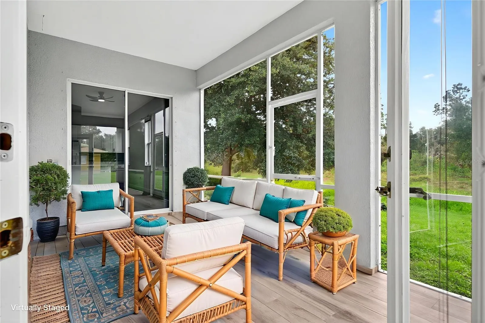 5366 DUNSMUIR RD