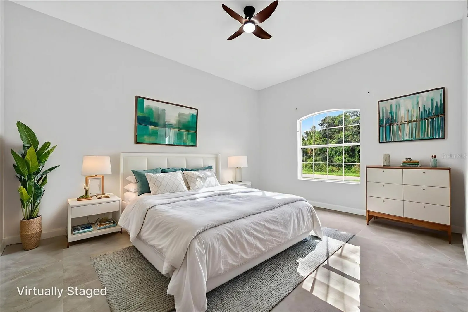 5366 DUNSMUIR RD