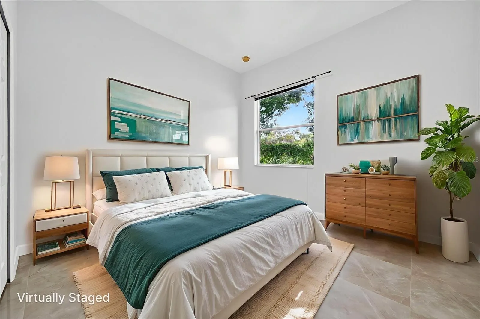 5366 DUNSMUIR RD