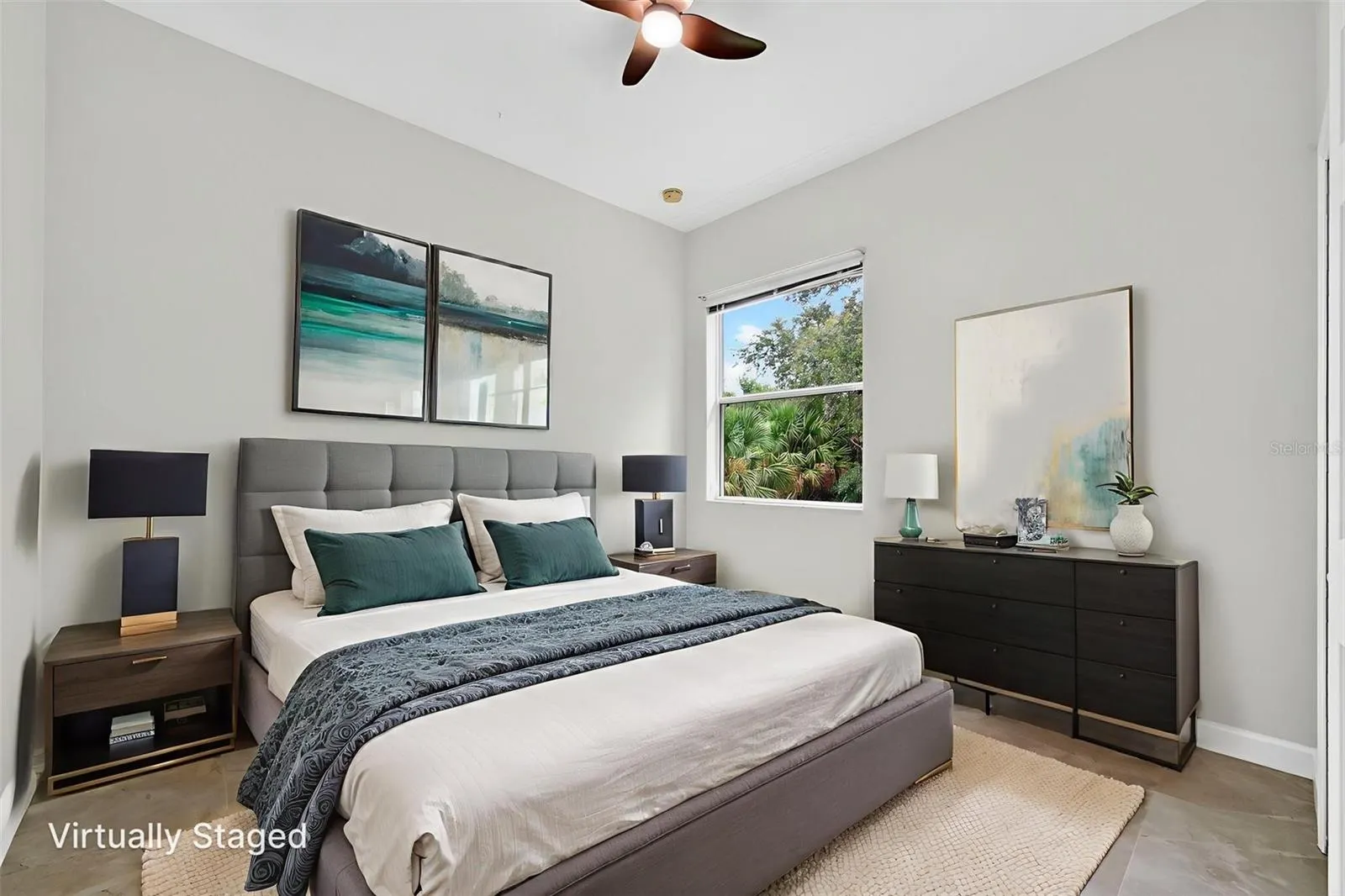 5366 DUNSMUIR RD