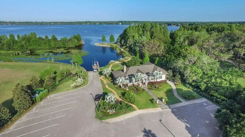 10705 CRANE HILL CT