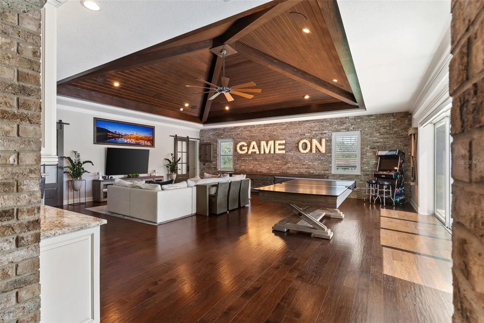 10705 CRANE HILL CT