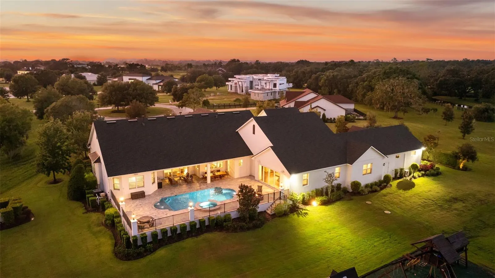 10705 CRANE HILL CT