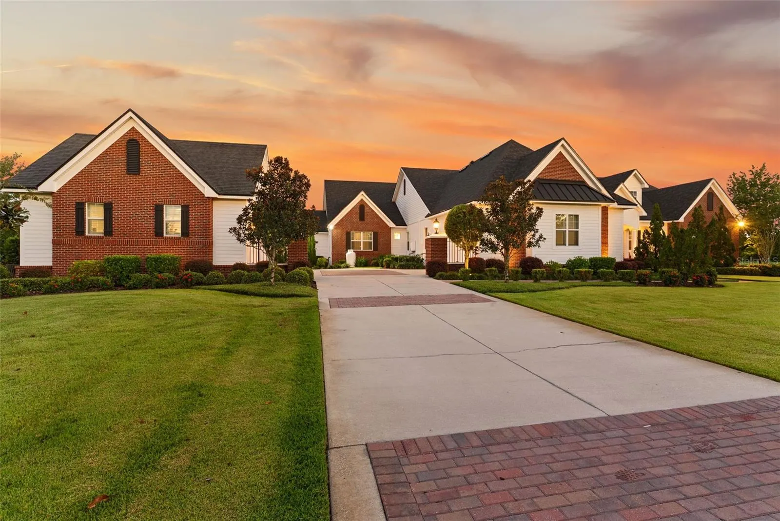 10705 CRANE HILL CT