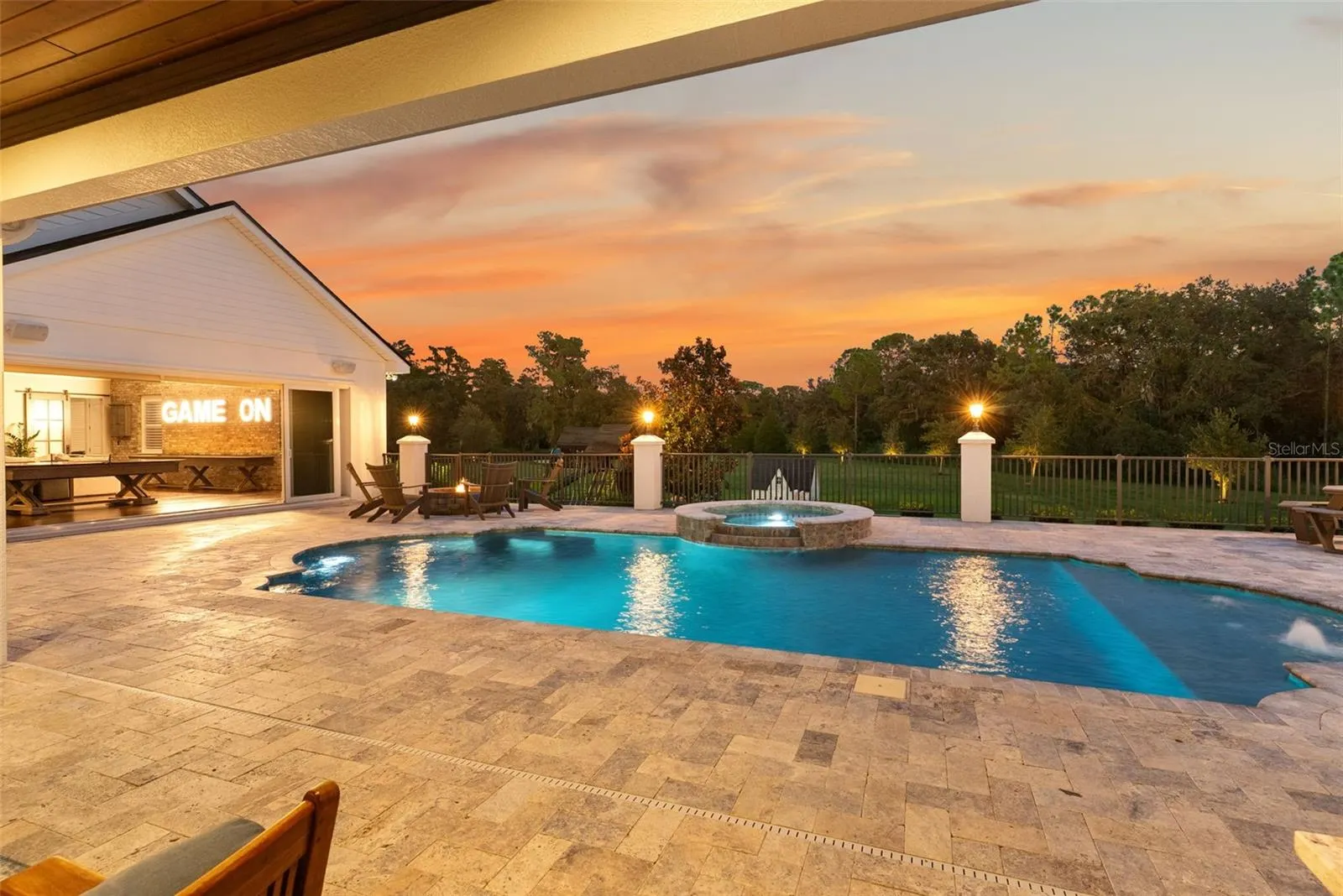 10705 CRANE HILL CT