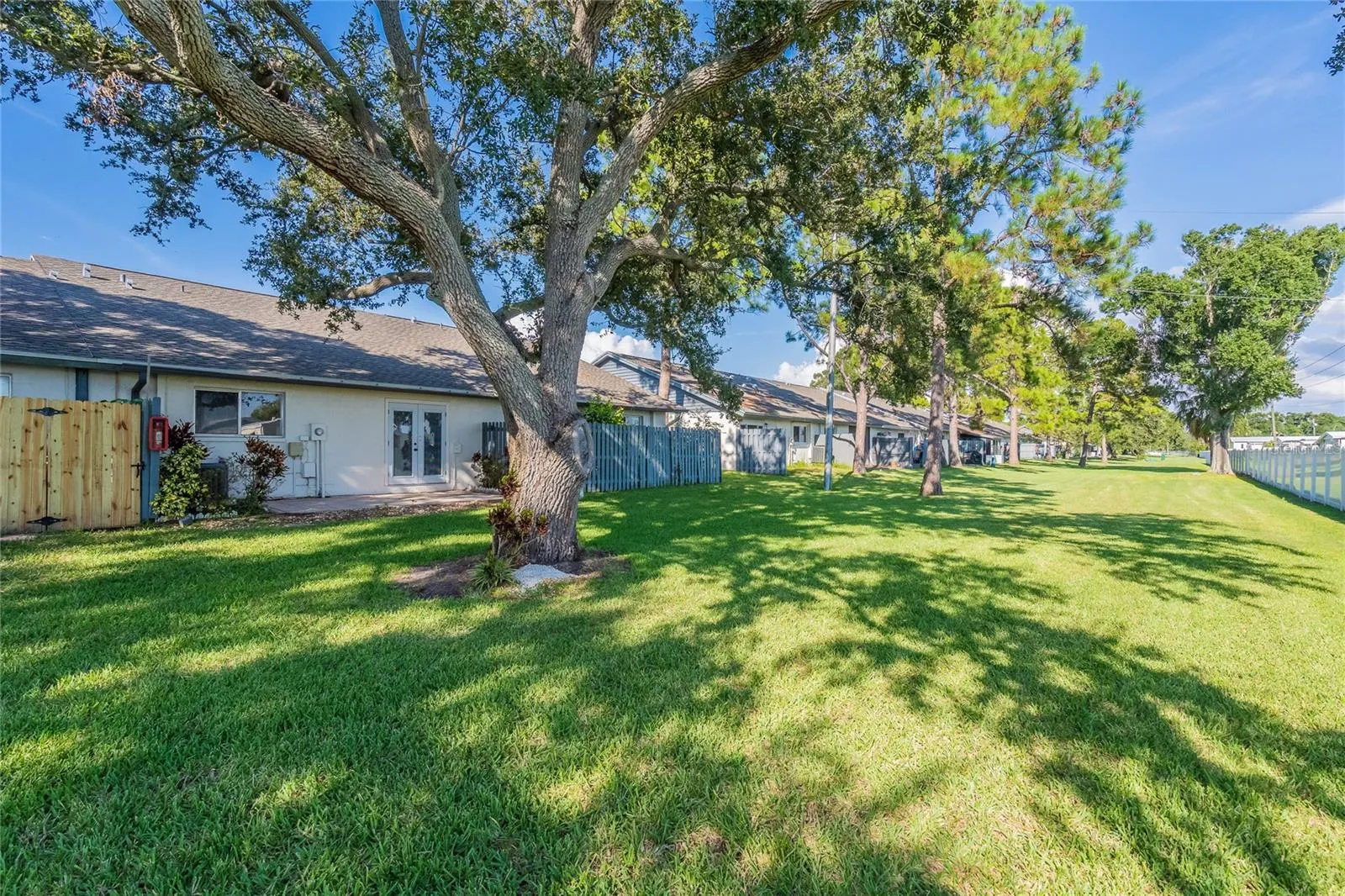 3686 EL CAMINO CT