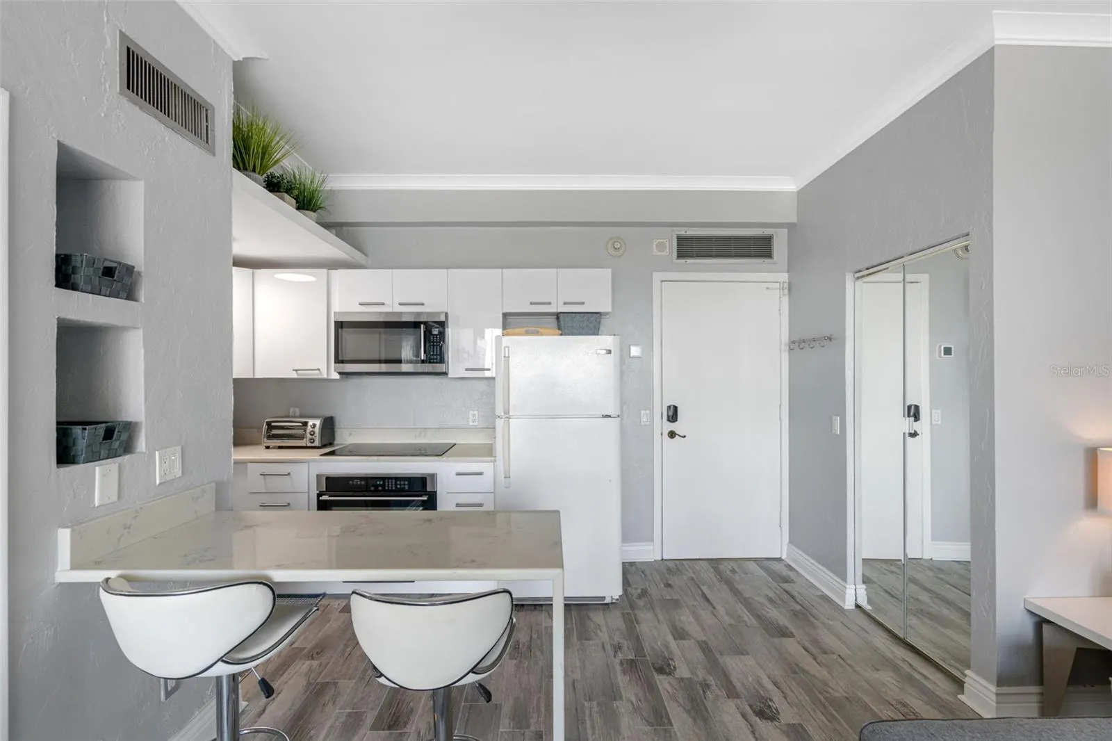 2109 BAYSHORE BLVD #102, #102