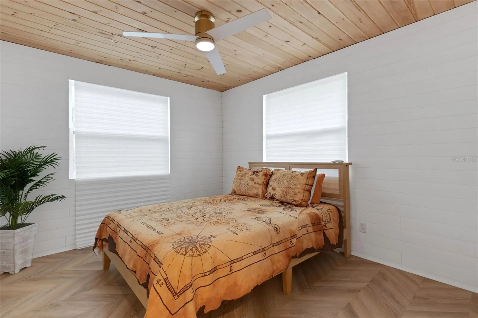 8390 LITTLE GASPARILLA ISLAND