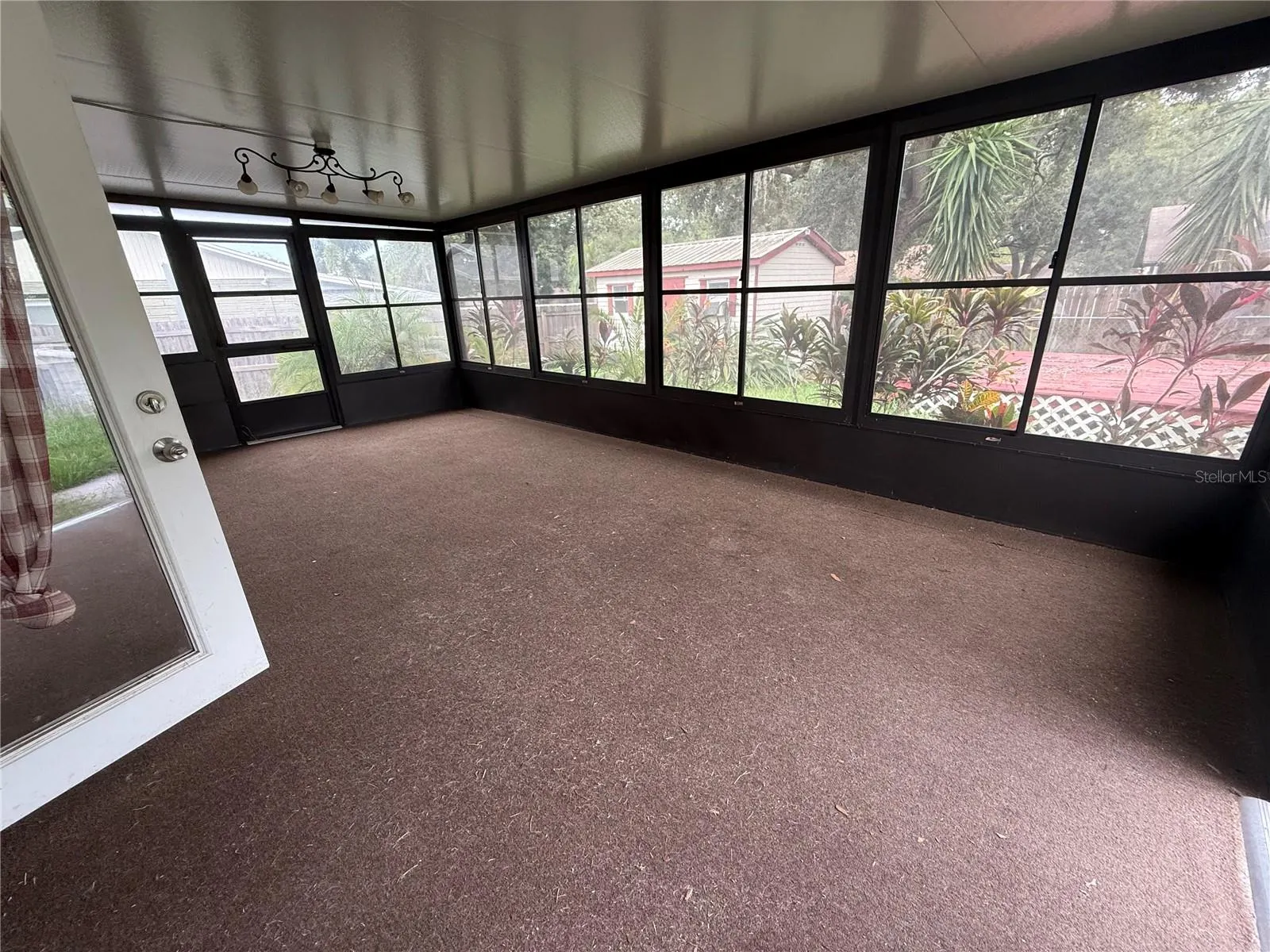 4809 REAGAN AVE