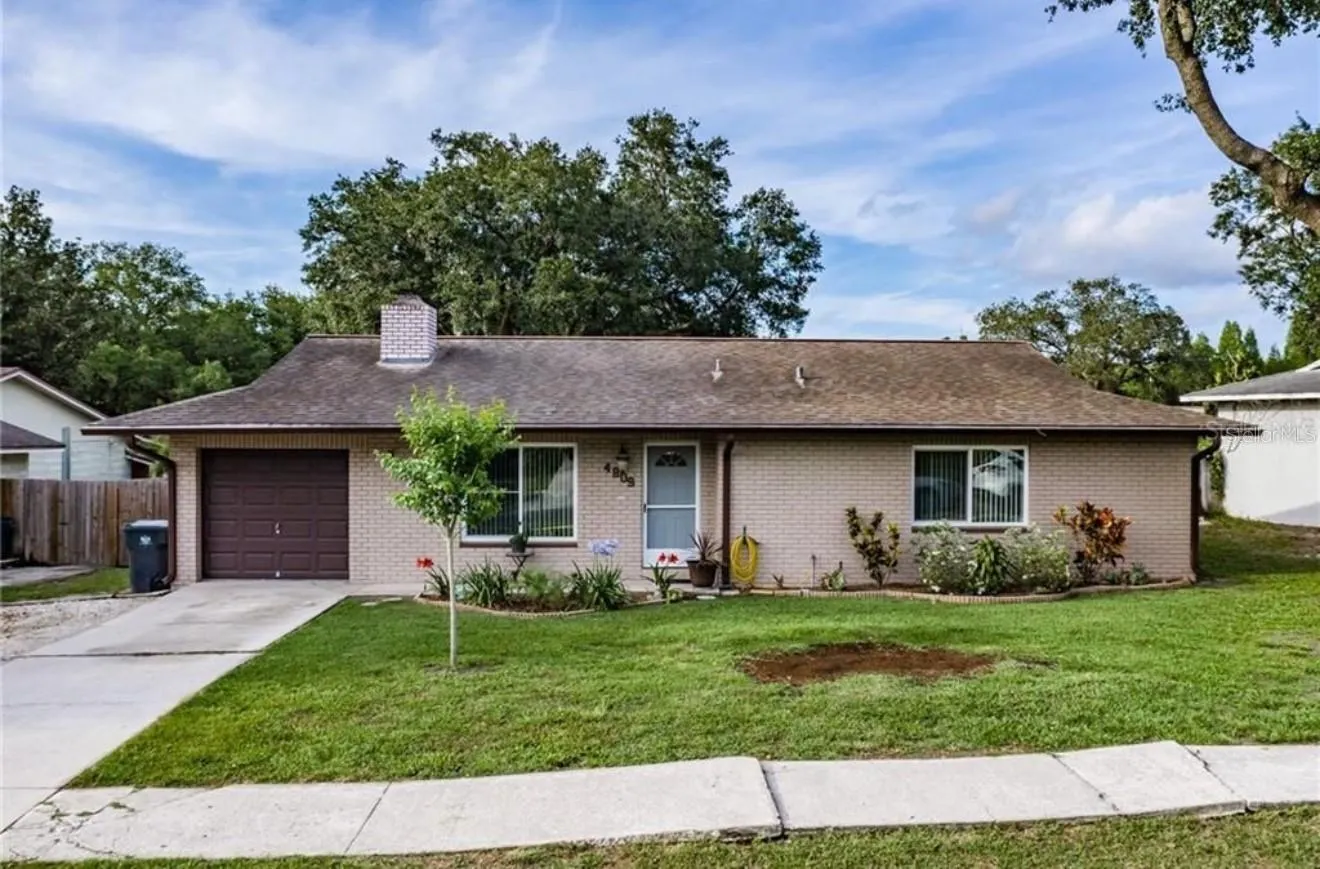 4809 REAGAN AVE