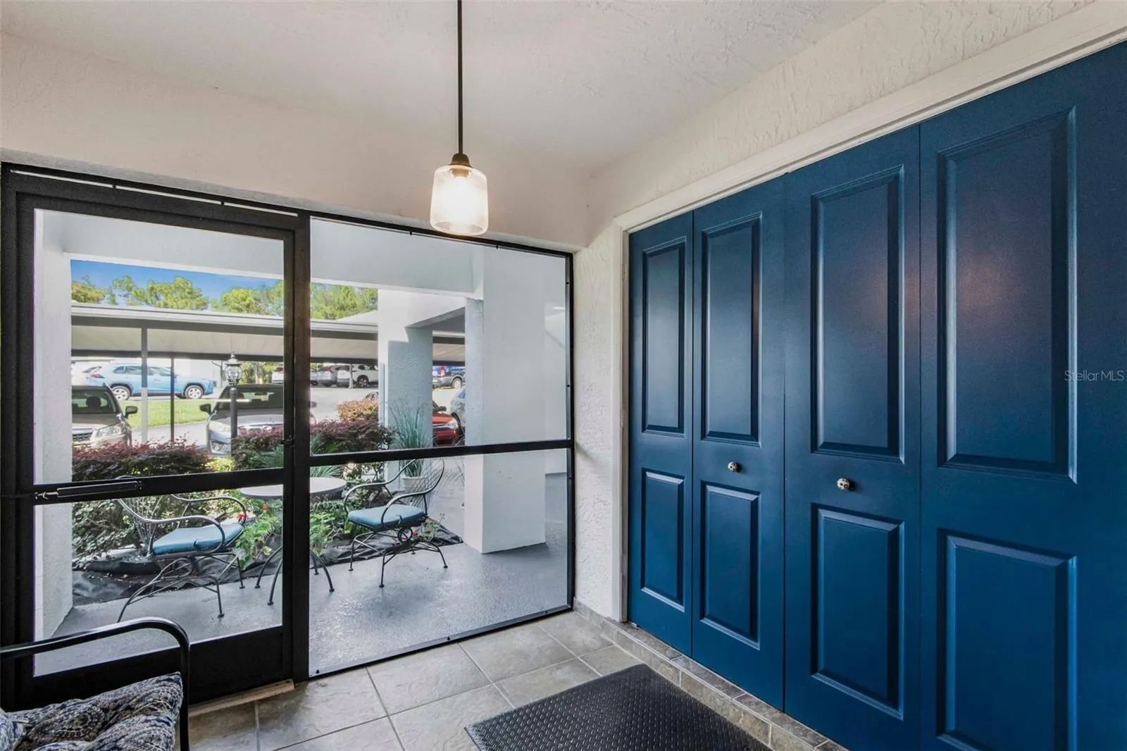 135 ANTON CT