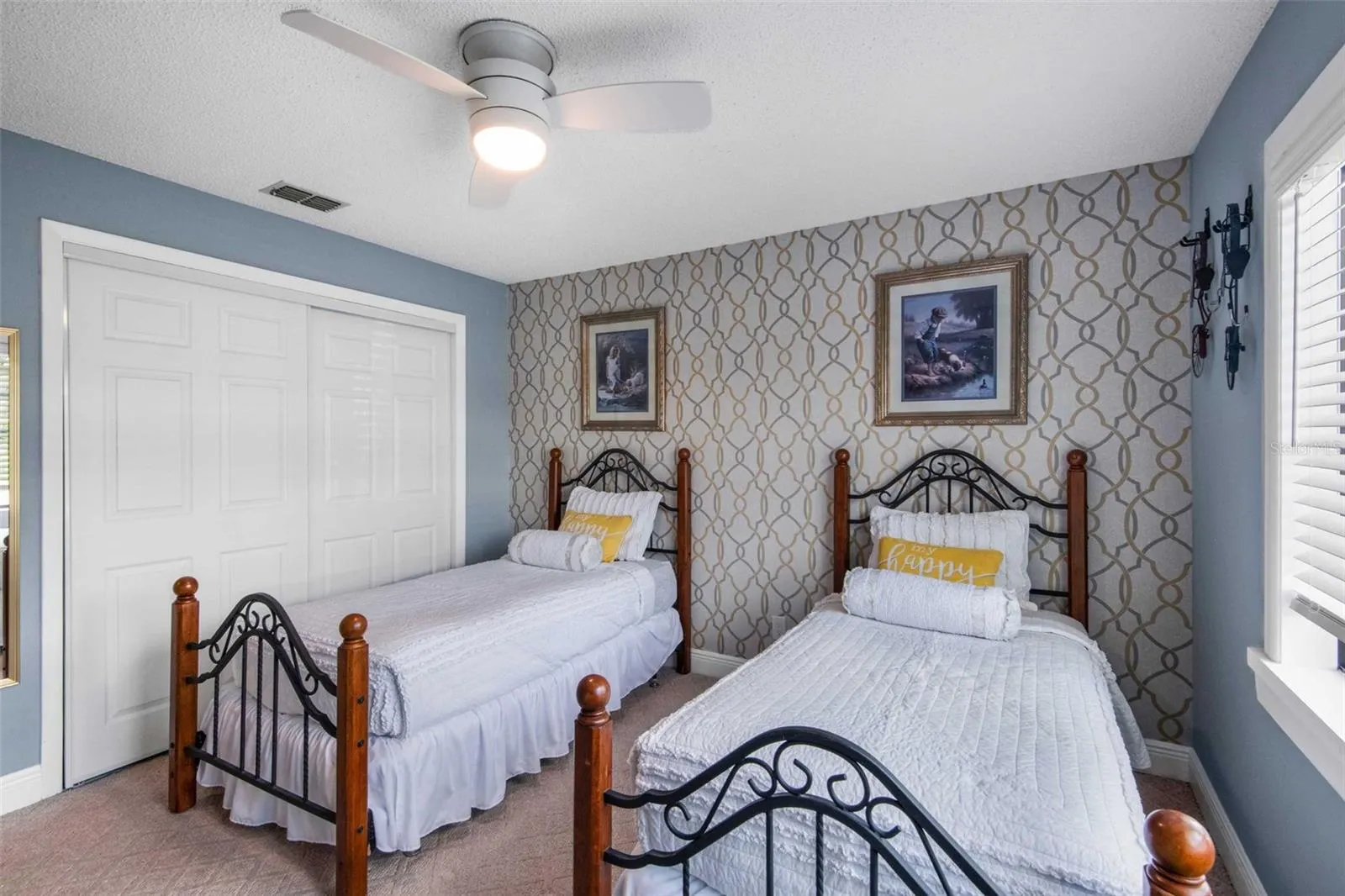 135 ANTON CT