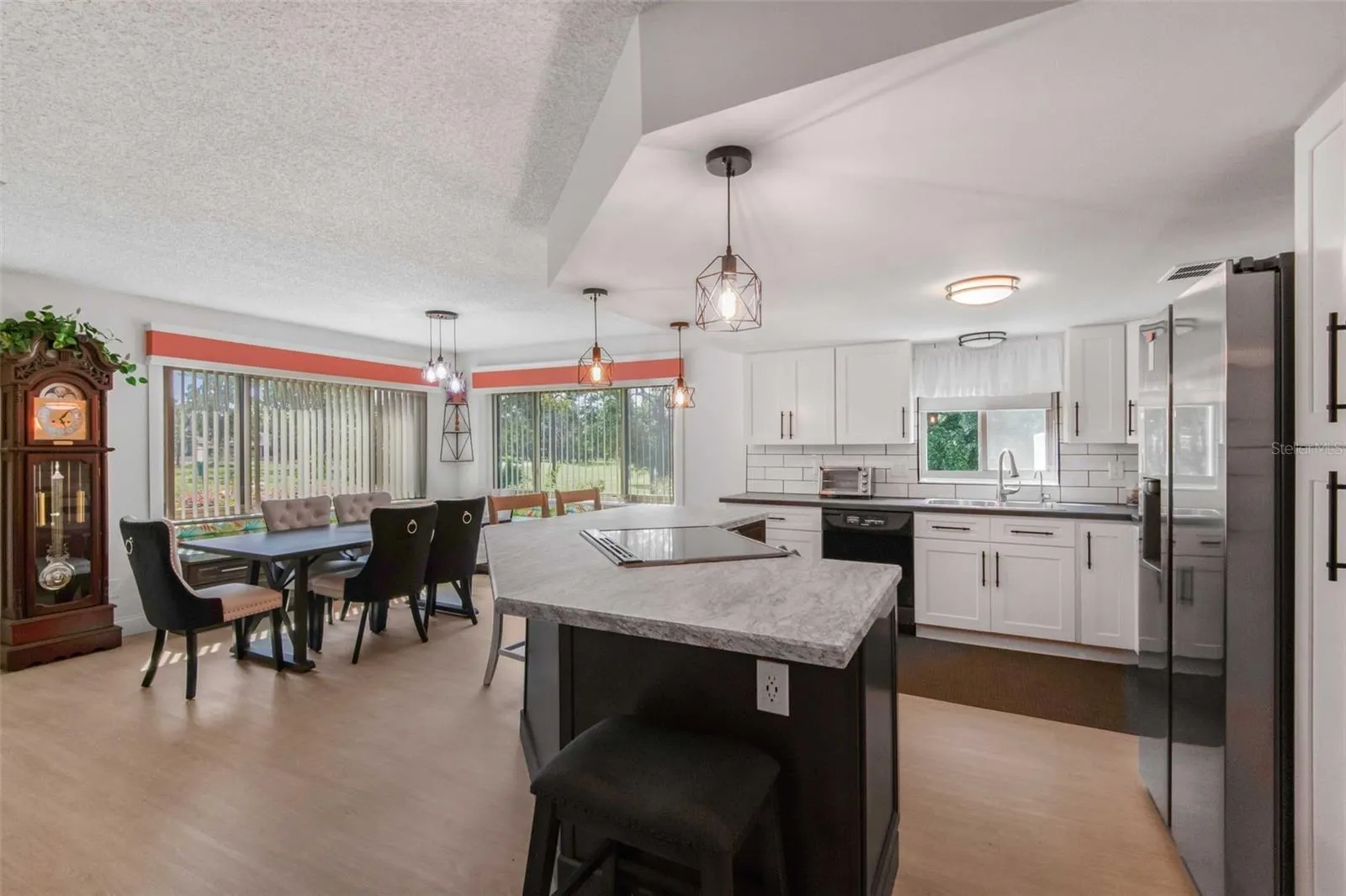 135 ANTON CT