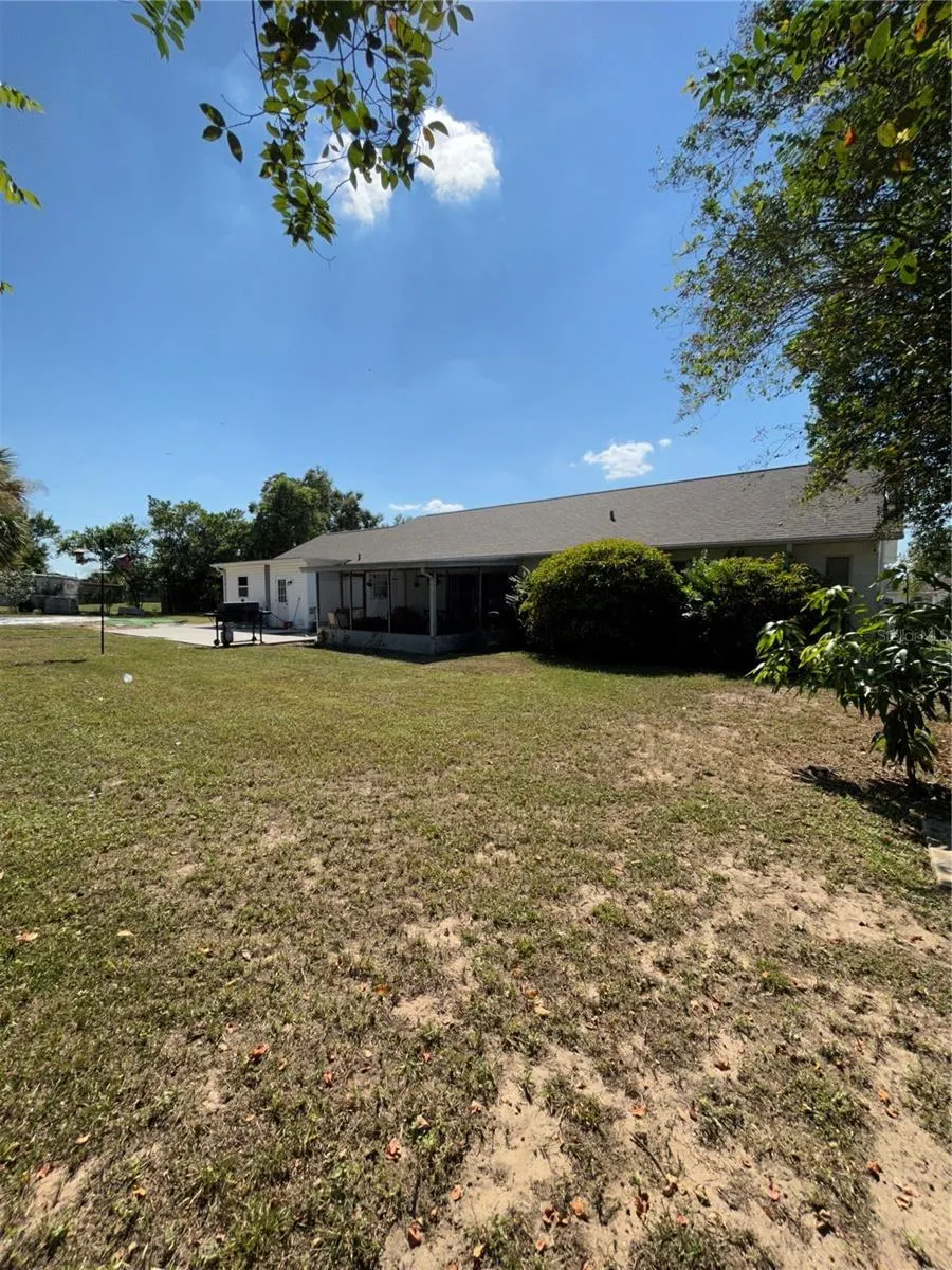 1909 LIDO DR