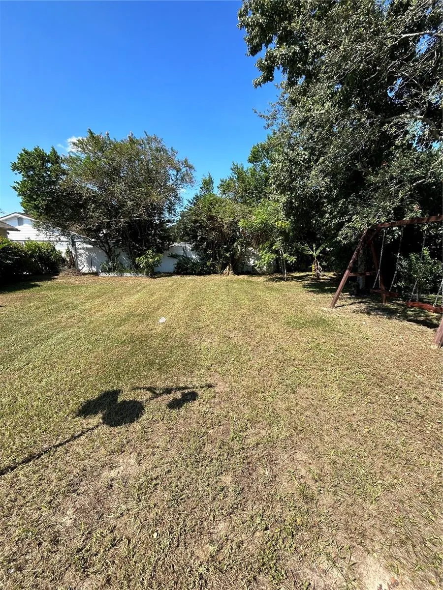 1909 LIDO DR