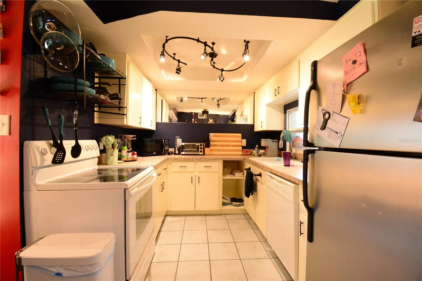 11048 105TH LN