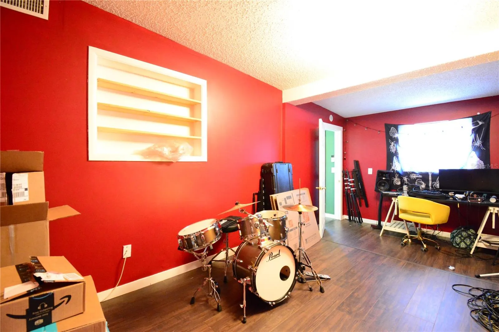 11048 105TH LN