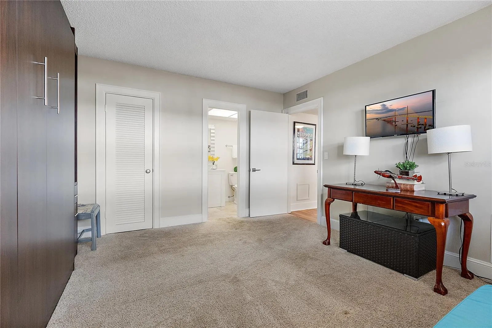 131 BLUFF VIEW DR #103, #103