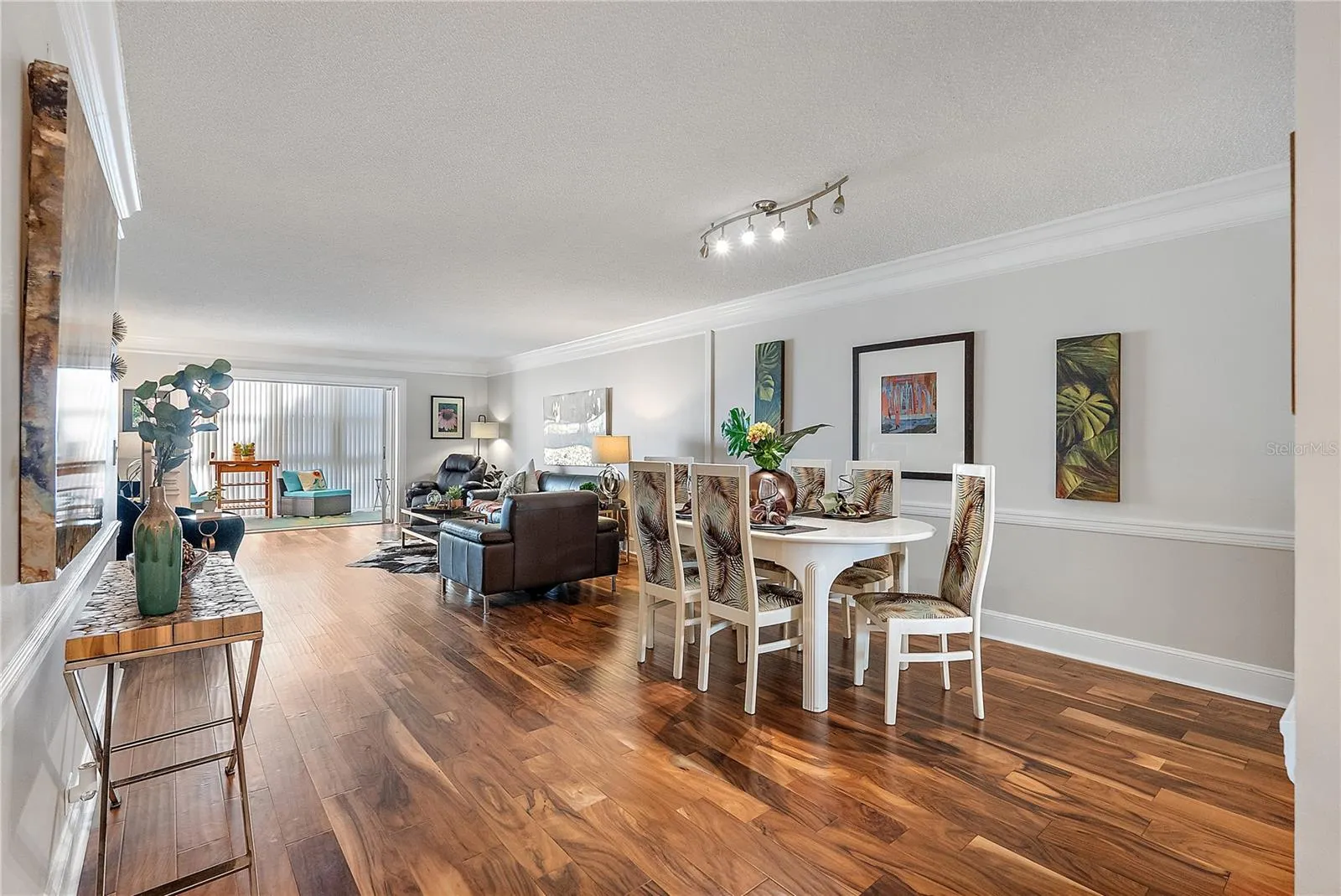 131 BLUFF VIEW DR #103, #103