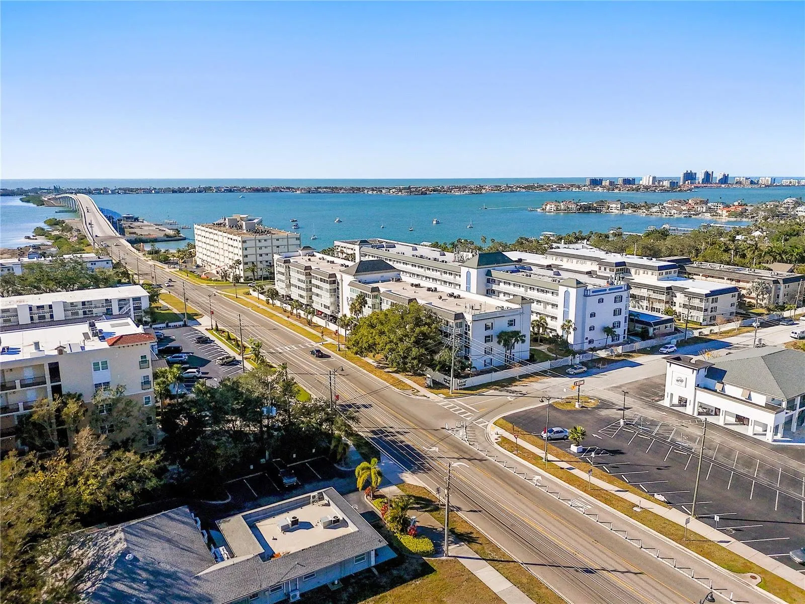 131 BLUFF VIEW DR #103, #103