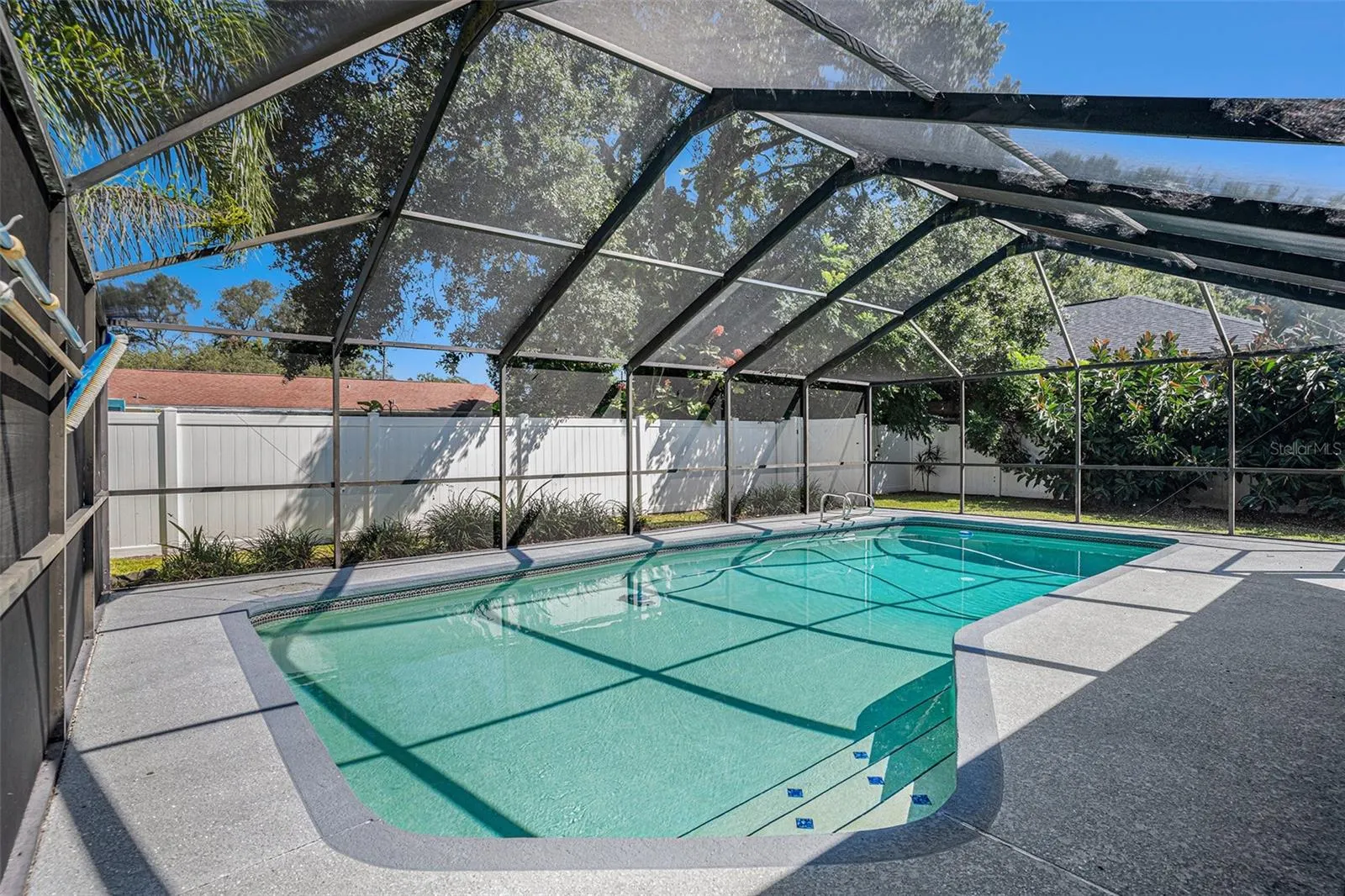 2531 LAKE ELLEN DR