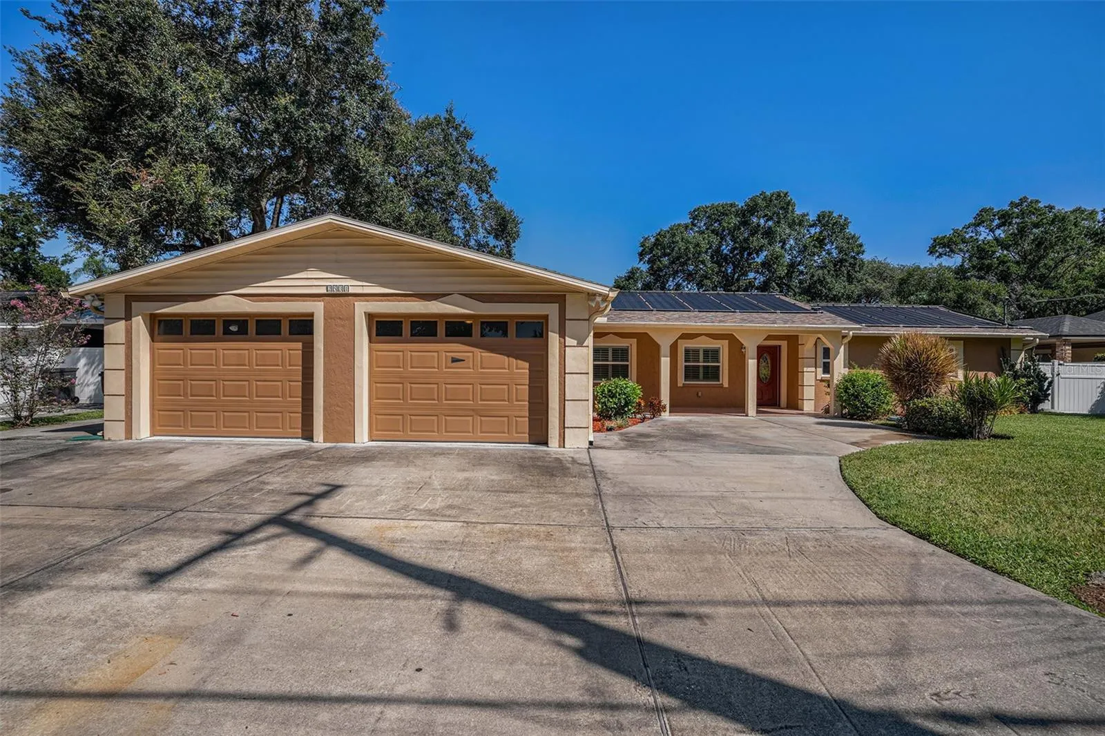 2531 LAKE ELLEN DR