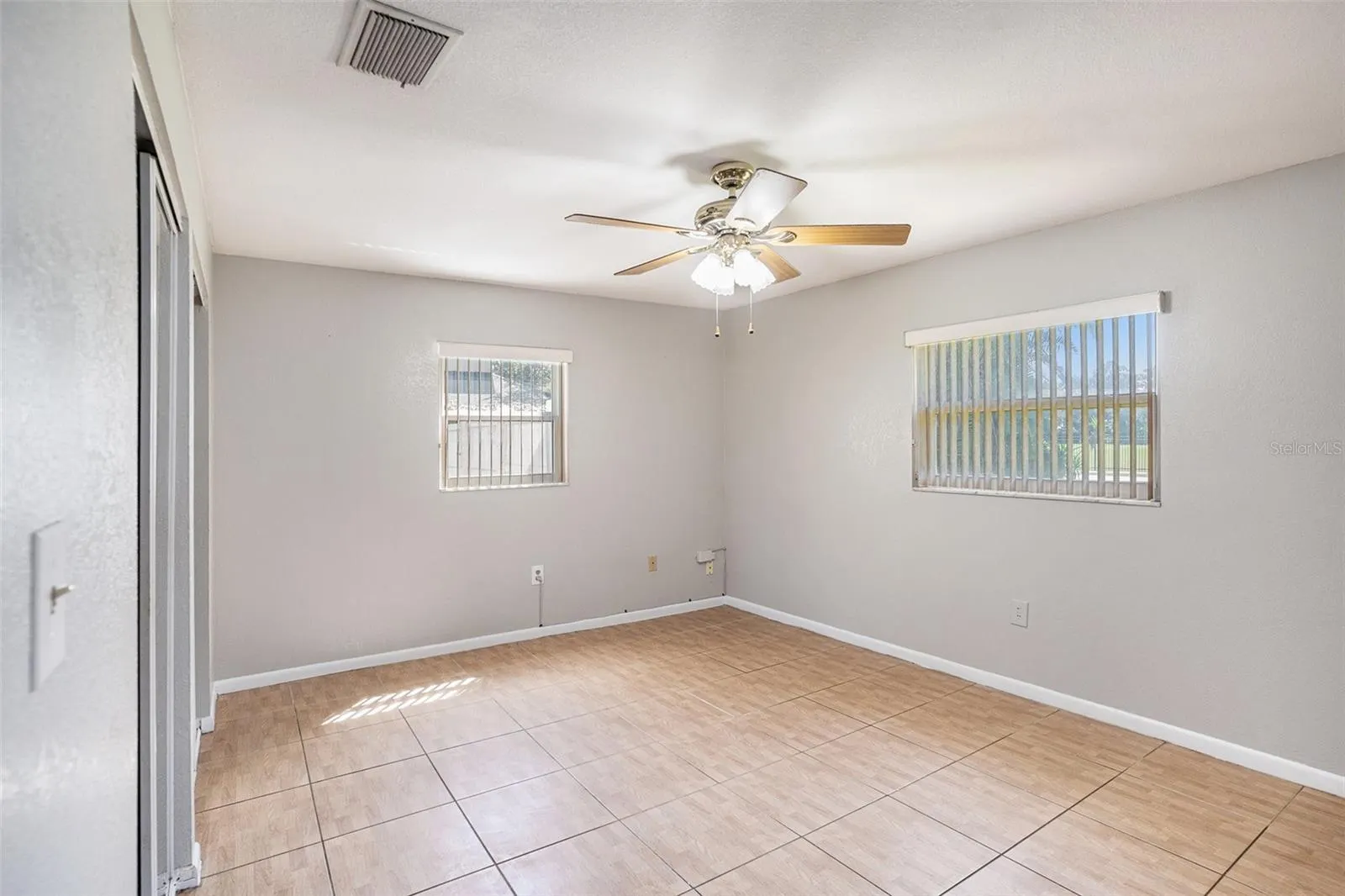 2531 LAKE ELLEN DR