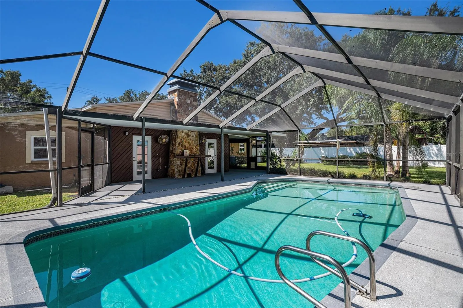 2531 LAKE ELLEN DR