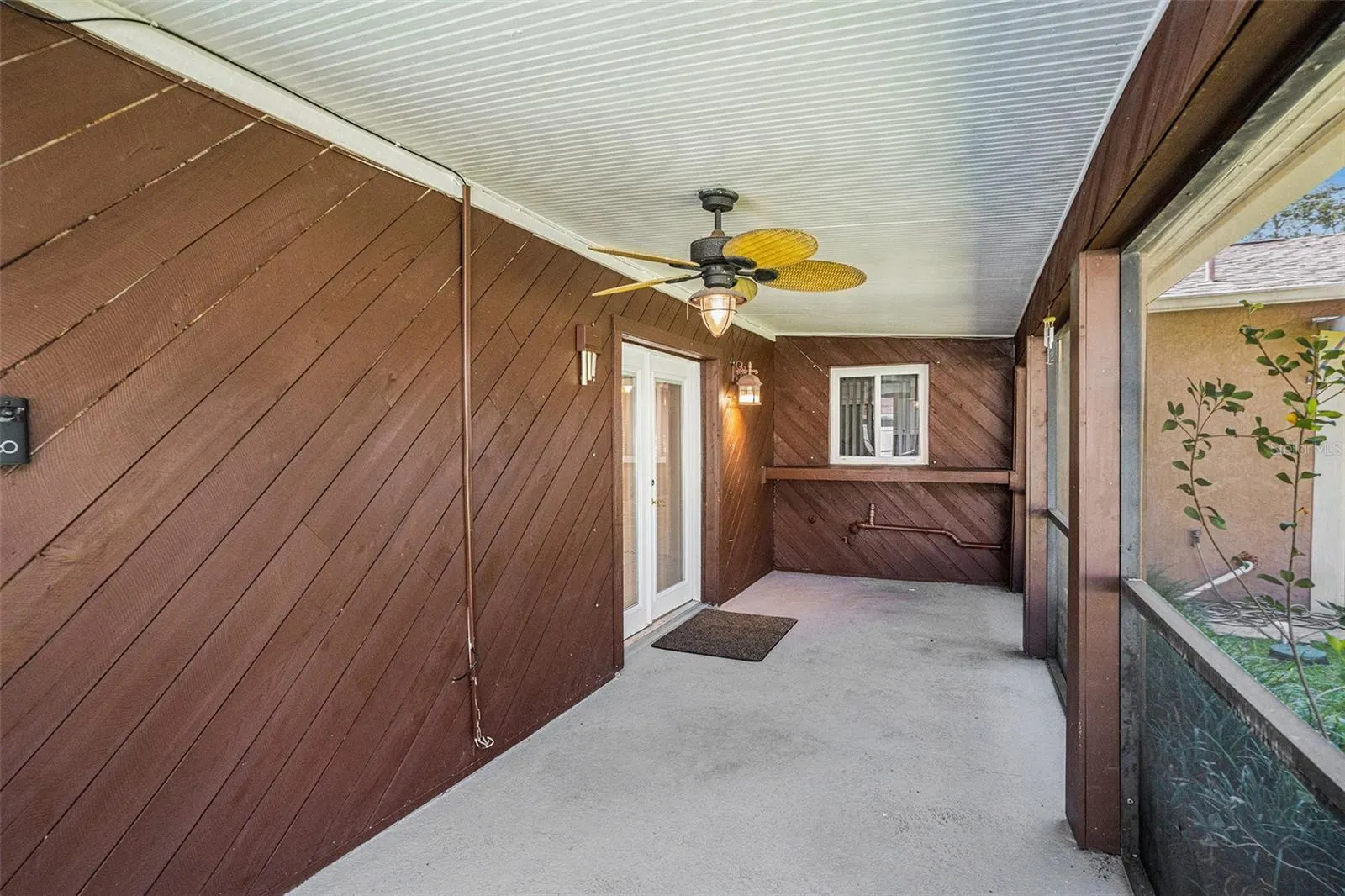 2531 LAKE ELLEN DR