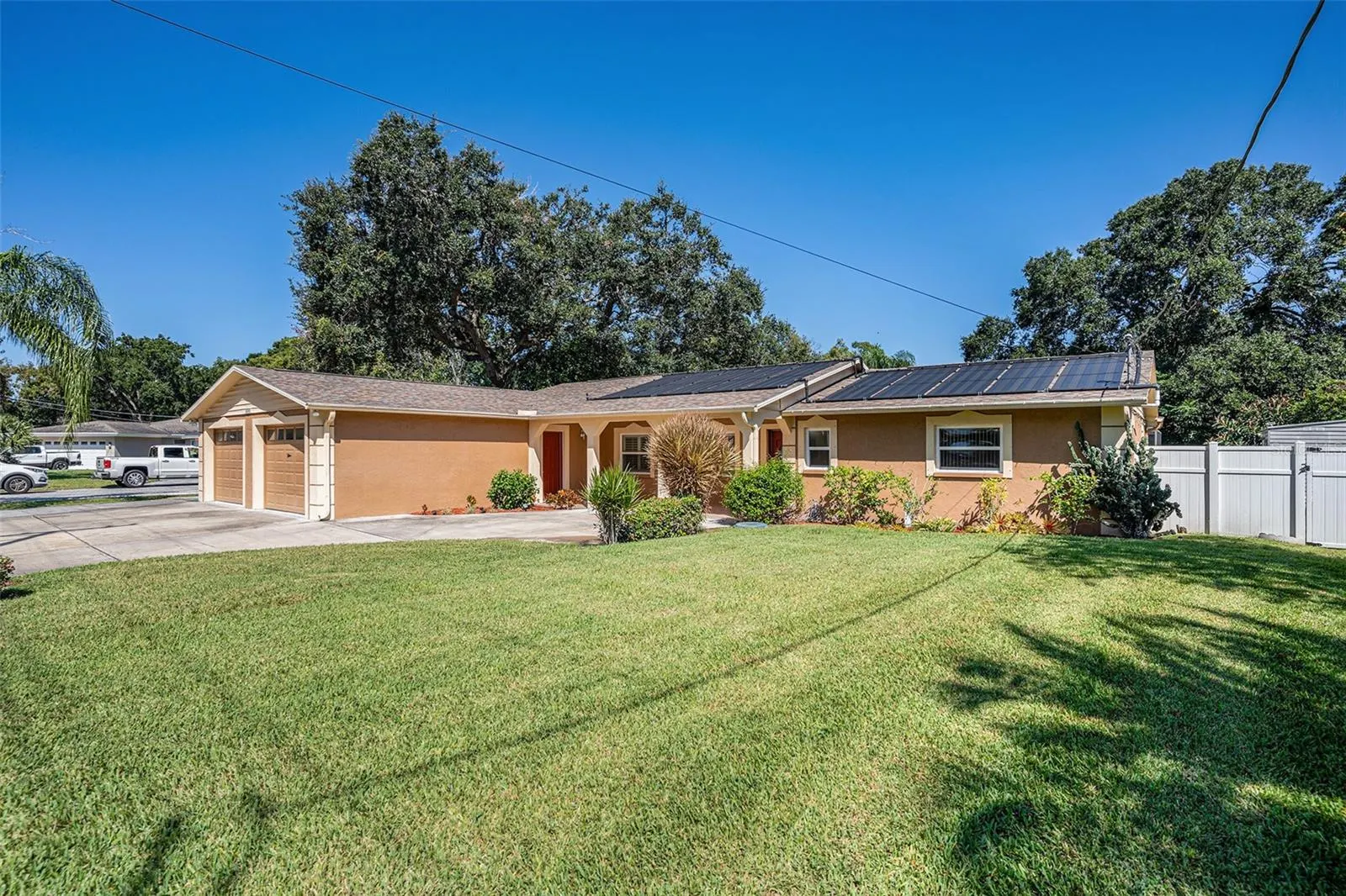 2531 LAKE ELLEN DR